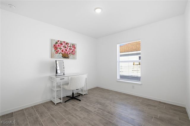 1910 NW 27th PL, Cape Coral, FL 33993