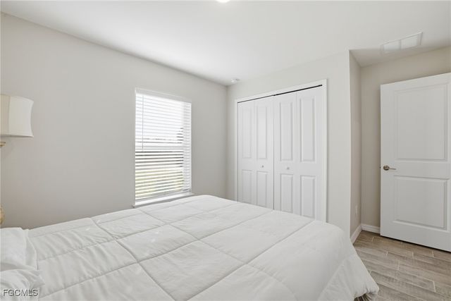 1910 NW 27th PL, Cape Coral, FL 33993