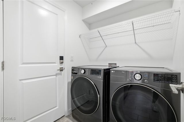 1910 NW 27th PL, Cape Coral, FL 33993