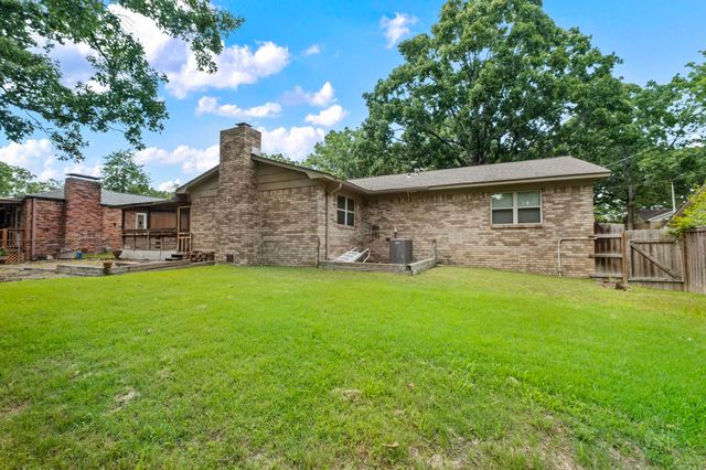 35 Daniel Drive, Sherwood, AR 72120