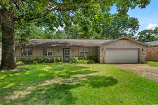 35 Daniel Drive, Sherwood, AR 72120