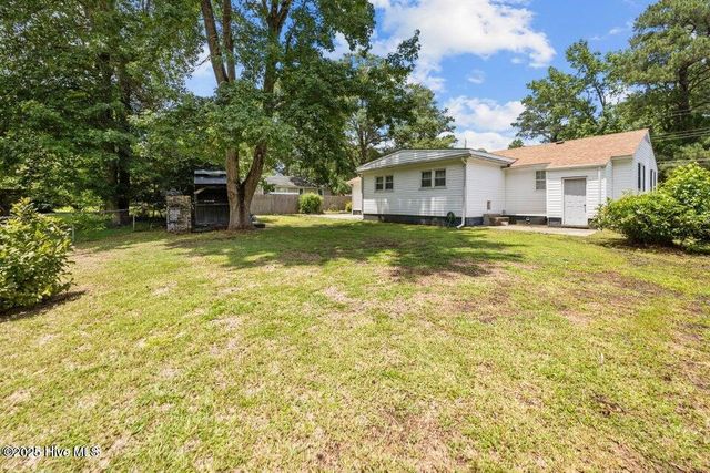 613 Maple Street, Jacksonville, NC 28540