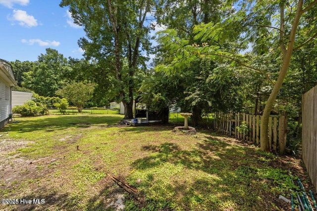 613 Maple Street, Jacksonville, NC 28540