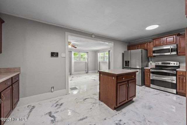 613 Maple Street, Jacksonville, NC 28540