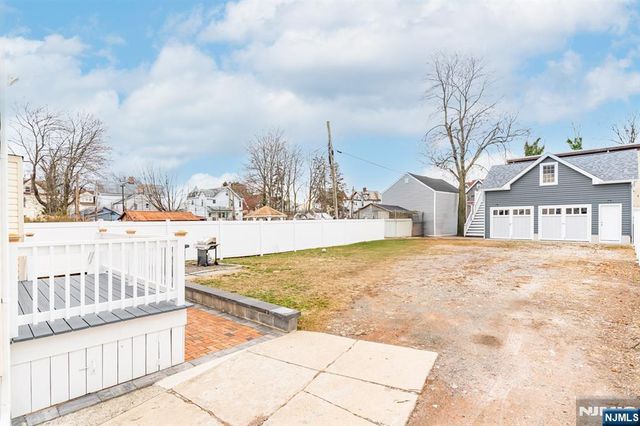 328 Hawthorne Street, Orange, NJ 07050