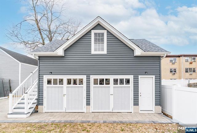 328 Hawthorne Street, Orange, NJ 07050