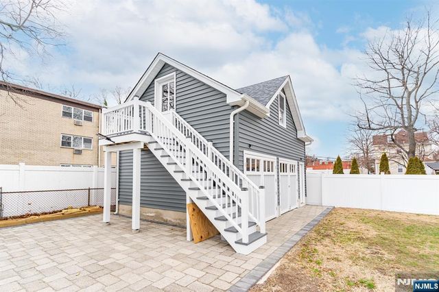 328 Hawthorne Street, Orange, NJ 07050