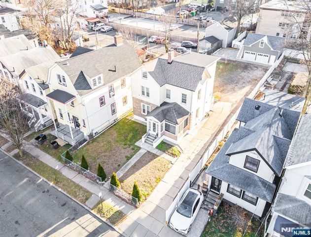 328 Hawthorne Street, Orange, NJ 07050