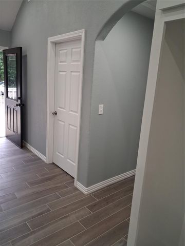 372 Daisy Drive, Livingston, TX 77351