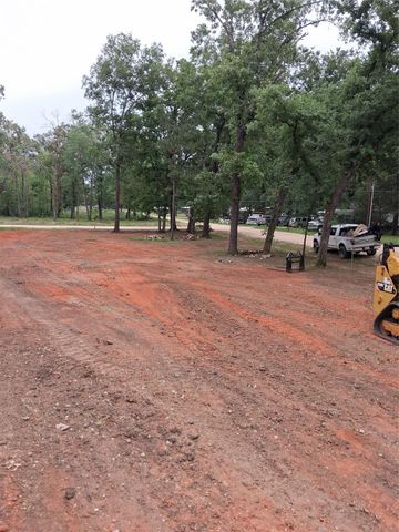 372 Daisy Drive, Livingston, TX 77351