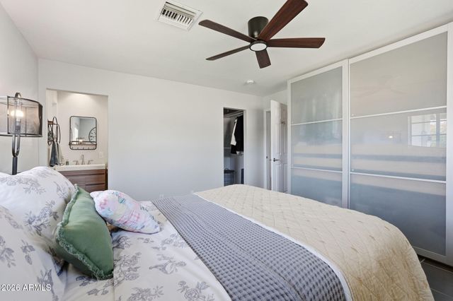 1321 E Earll Dr Drive, Phoenix, AZ 85014