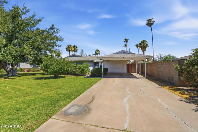 1321 E Earll Dr Drive, Phoenix, AZ 85014
