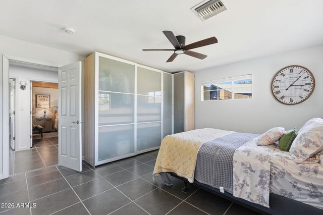 1321 E Earll Dr Drive, Phoenix, AZ 85014