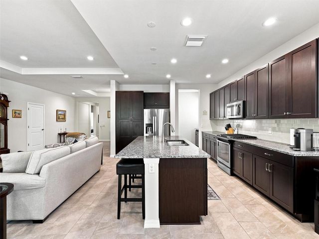 5133 ADMIRAL POINTE DRIVE, Apollo Beach, FL 33572