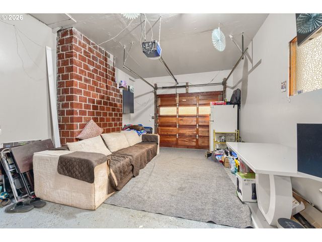 2236 Se 185TH Ave, Portland, OR 97233