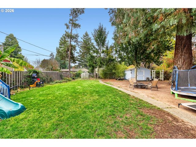 2236 Se 185TH Ave, Portland, OR 97233
