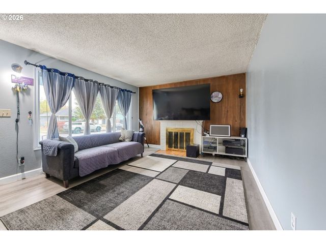 2236 Se 185TH Ave, Portland, OR 97233