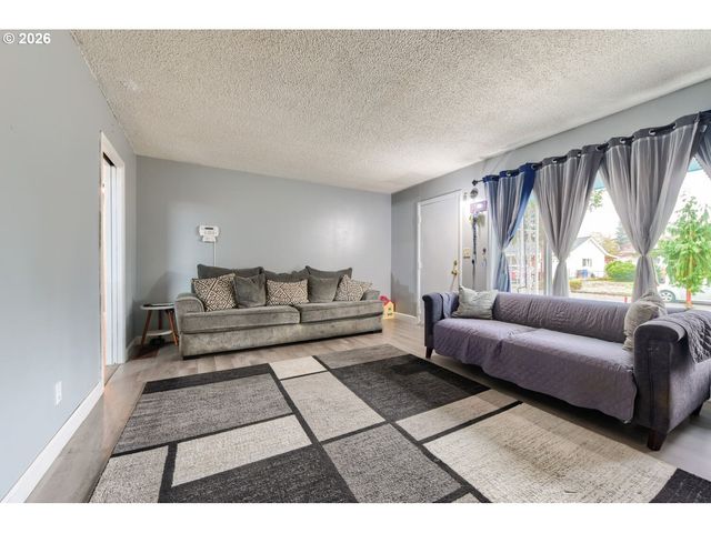 2236 Se 185TH Ave, Portland, OR 97233