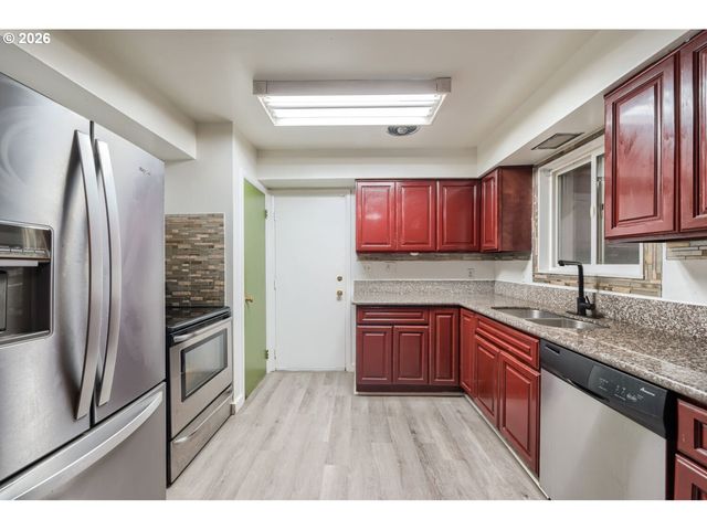 2236 Se 185TH Ave, Portland, OR 97233
