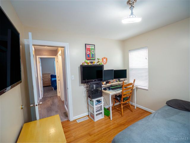 930 Chase Avenue, Hamilton, OH 45015