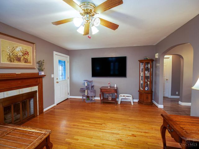 930 Chase Avenue, Hamilton, OH 45015