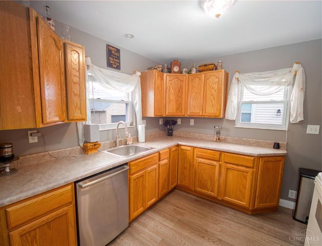 930 Chase Avenue, Hamilton, OH 45015