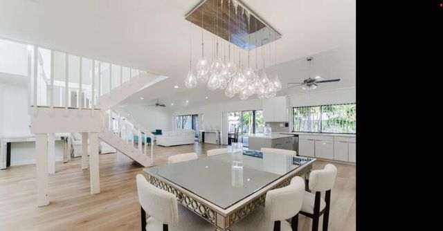 665 Jeffery Street, Boca Raton, FL 33487