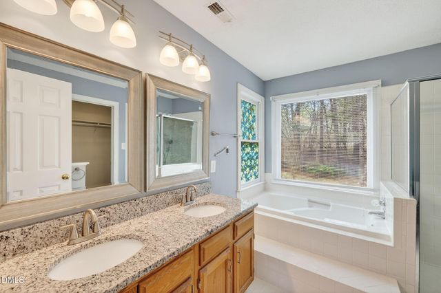 1005 Autumnwood Circle, Apex, NC 27502