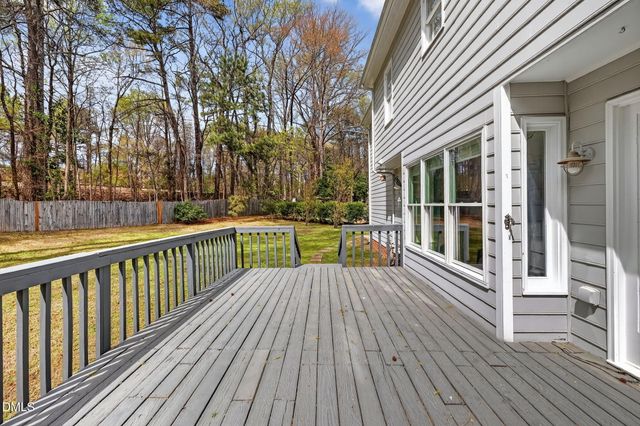 1005 Autumnwood Circle, Apex, NC 27502