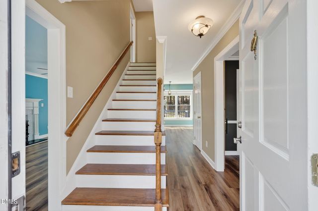 1005 Autumnwood Circle, Apex, NC 27502