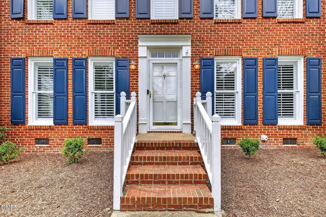 1005 Autumnwood Circle, Apex, NC 27502