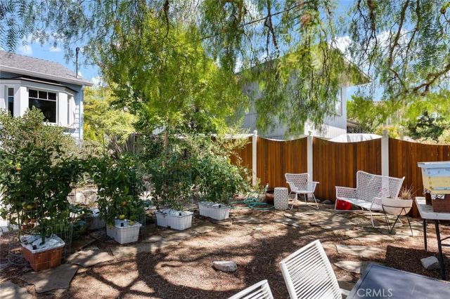 10522 Fernglen Avenue, Tujunga, CA 91042