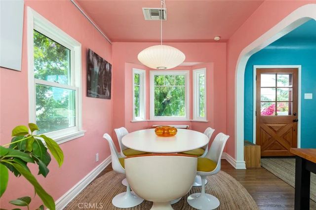 10522 Fernglen Avenue, Tujunga, CA 91042