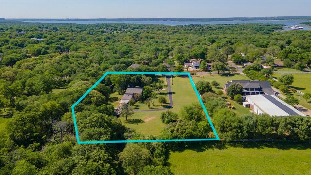 3908 Hide A Way Lane, Flower Mound, TX 75022