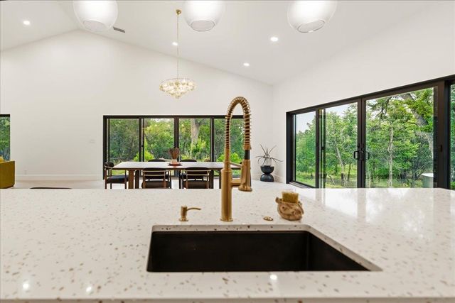 1550 Montell RD, Wimberley, TX 78676