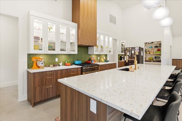 1550 Montell RD, Wimberley, TX 78676