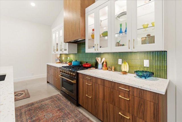1550 Montell RD, Wimberley, TX 78676