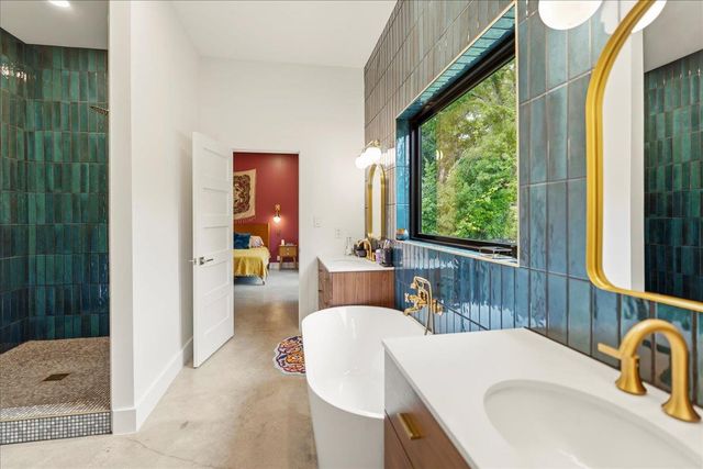 1550 Montell RD, Wimberley, TX 78676