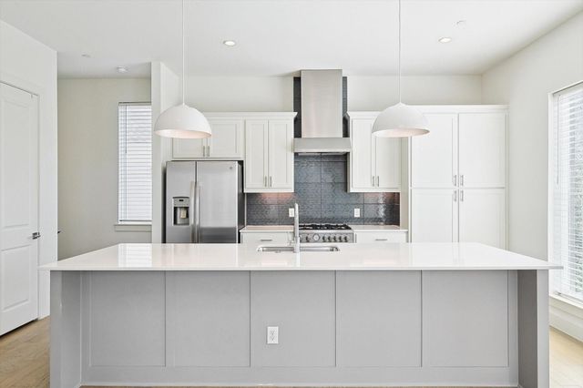 5954 Lewis Street 104, Dallas, TX 75206