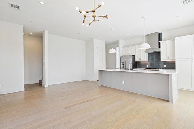 5954 Lewis Street 104, Dallas, TX 75206