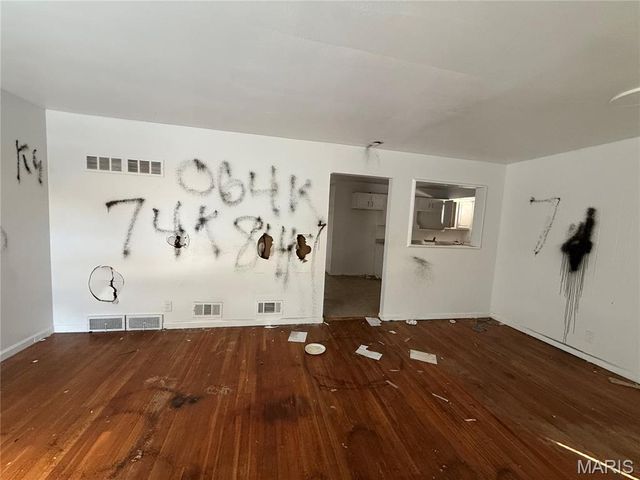 10416 Durness Drive, St Louis, MO 63137