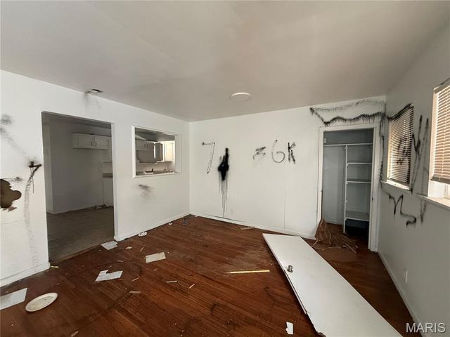 10416 Durness Drive, St Louis, MO 63137