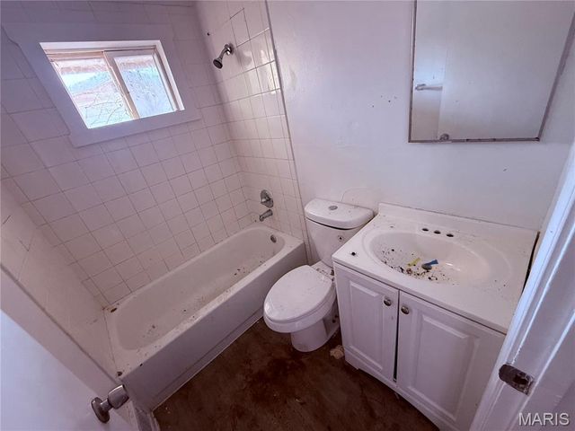 10416 Durness Drive, St Louis, MO 63137