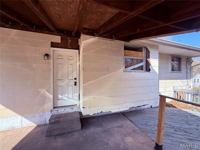 10416 Durness Drive, St Louis, MO 63137