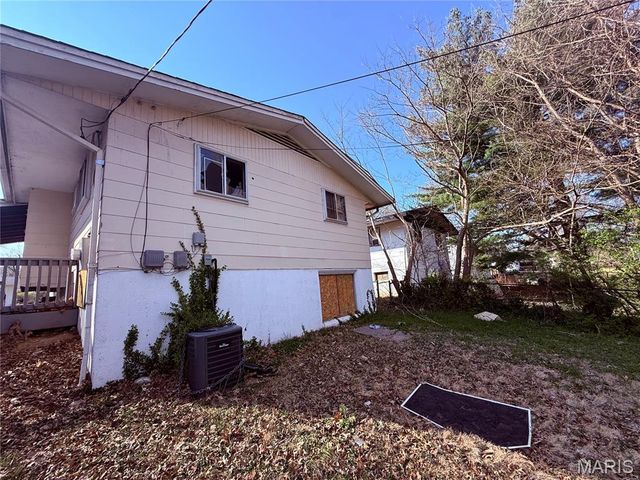 10416 Durness Drive, St Louis, MO 63137