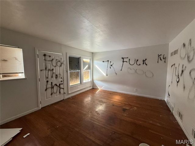 10416 Durness Drive, St Louis, MO 63137