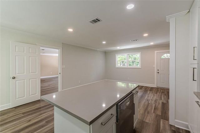 8591 Chestnut Lane, Lithia Springs, GA 30122