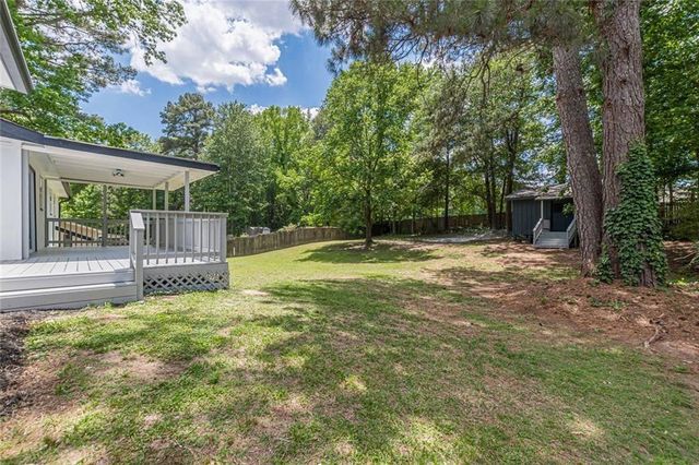 8591 Chestnut Lane, Lithia Springs, GA 30122