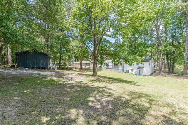 8591 Chestnut Lane, Lithia Springs, GA 30122