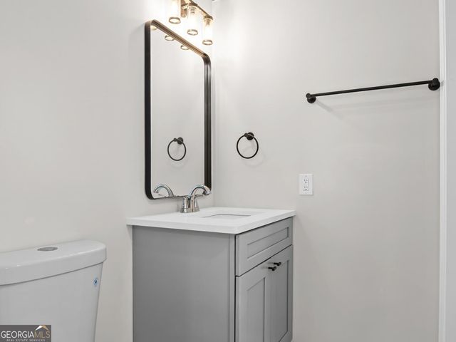 925 Majesty Lane, Morrow, GA 30260